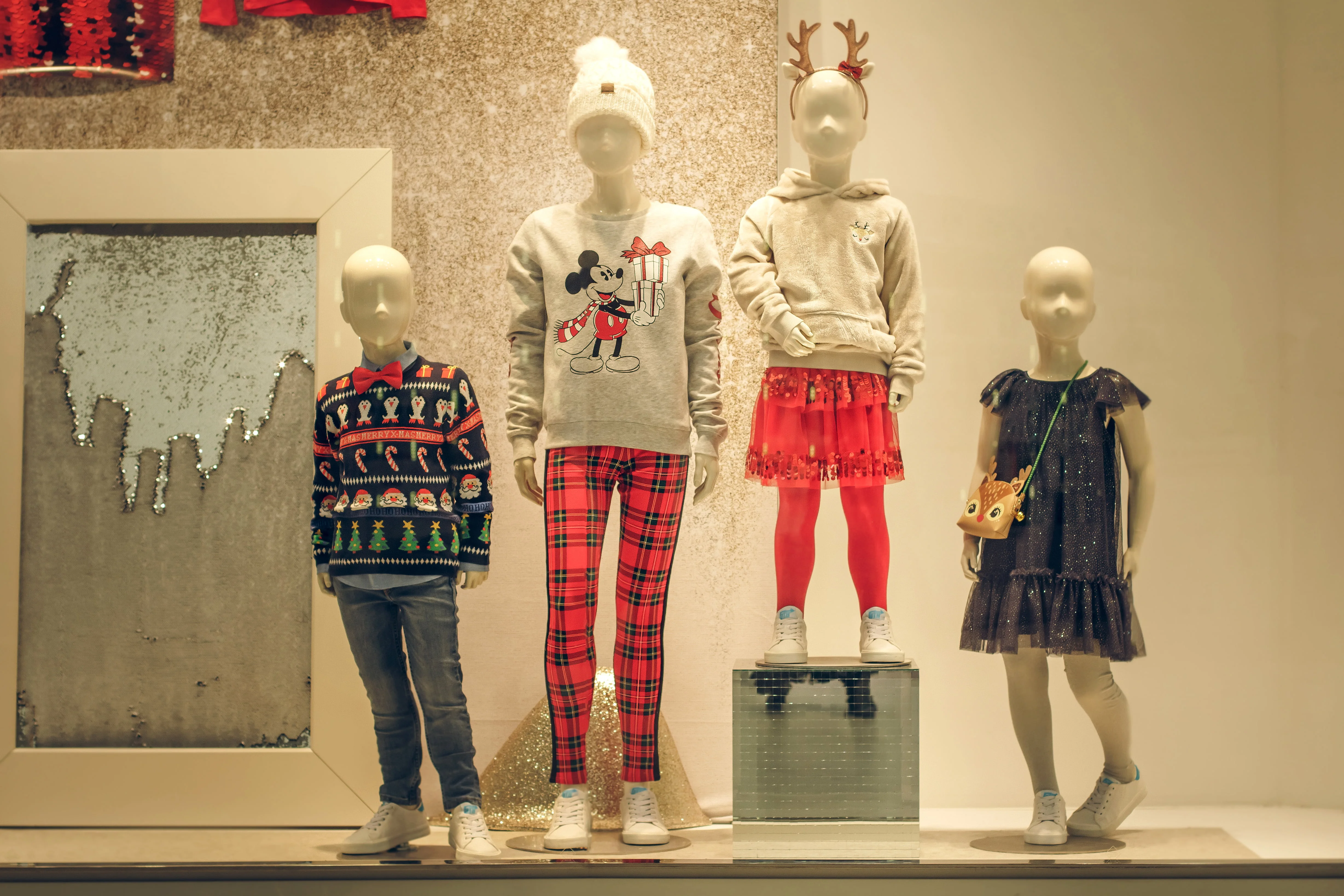 6 Ideas For Merchandising For Christmas With Child Mannequin Displays  Merchandising, Christmas
